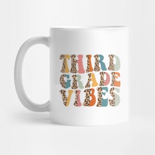 Funny Leopard Third Grade Vibes Retro Back To School Mug